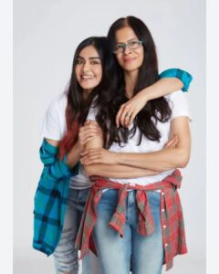 Adah Sharma Instagram - For Mother's day this year mixing up Reel and Real ❤️ #happymothersday 
A big thank you from my reel and real life mommy's and paati/naani/amoomas for making this mother's day a BLOCKBUSTER with #TheKeralaStory ....to mother's and daughters all over the world who have been sending me pyar !! Thaank youu ,  धन्यवाद माझा मदर्स डे इतका स्पेशल बनवल्याबद्दल ❤️ 
सगळ्यांचे खूप खू्प आभार ❤️❤️ मेरी नानी आप सबको virtual दोसा और payasam भेज रही है 😁😁❤️❤️

.
.
.
#adahsharma