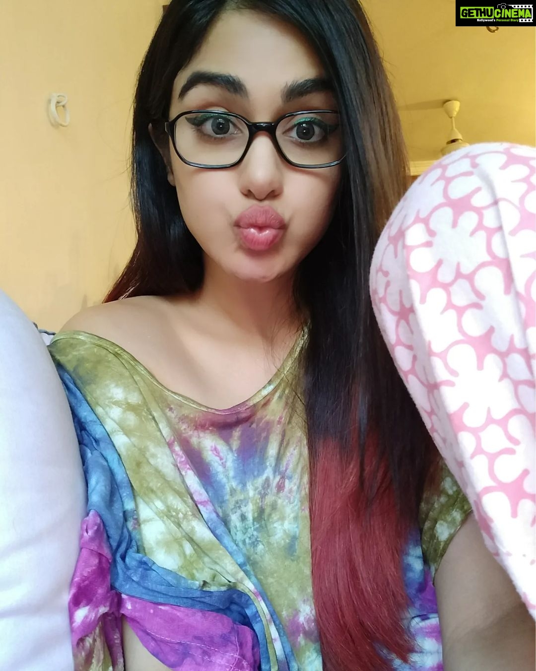 Adah Sharma Instagram - Specksy Fhhool 🌸 What to draw next ? 😈🎮🌪️🦨🔪 #100YearsOfAdahSharma #adahsharma