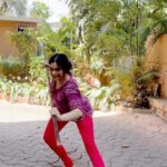 Adah Sharma Instagram - हनुमान जन्मोत्सव ❤️ Sharing one Hanuman Chalisa out of the few we did today #silambam