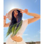 Adah Sharma Instagram - The sun is getting hotter every single day . In just a billion years the heat from the sun will be so intense that liquid water won’t exist on earth . Life on earth will be gone . Forever . Bacteria might be able to survive underground. So put your #sunkissed photos but also be know that bacteria is better than you #stayHumble and be nice and don’t bully people and if you are reading this you have access to the internet which some people aren’t privileged enough to have ! So be greatful 🐞❤️🤓 #100YearsOfAdahSharma #adahsharma The SUN