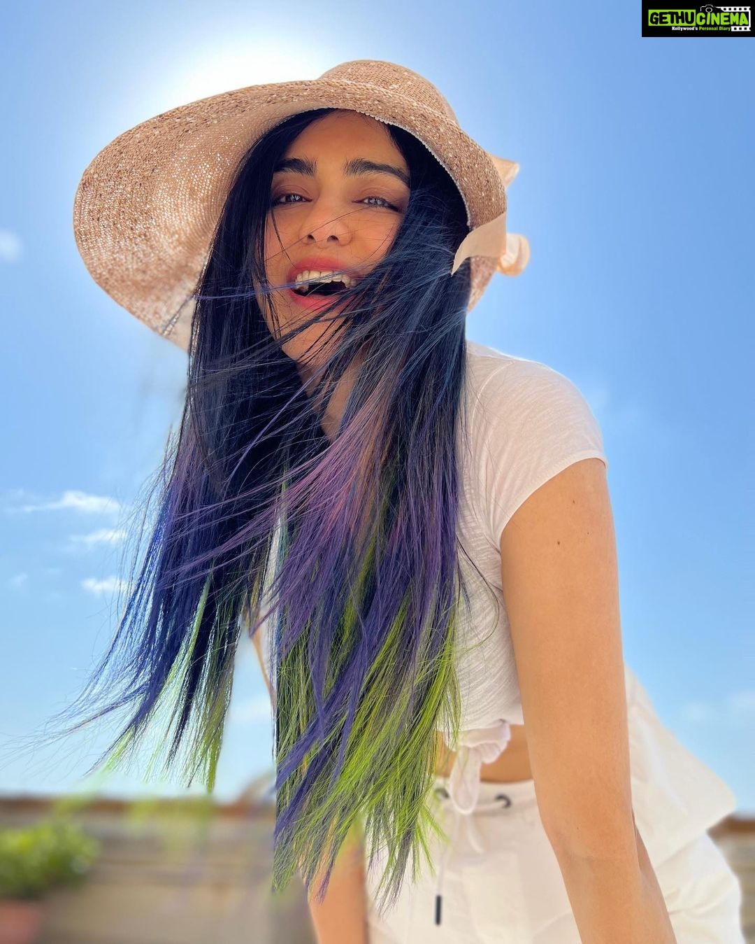 Adah Sharma Instagram - The sun is getting hotter every single day . In just a billion years the heat from the sun will be so intense that liquid water won’t exist on earth . Life on earth will be gone . Forever . Bacteria might be able to survive underground. So put your #sunkissed photos but also be know that bacteria is better than you #stayHumble and be nice and don’t bully people and if you are reading this you have access to the internet which some people aren’t privileged enough to have ! So be greatful 🐞❤️🤓 #100YearsOfAdahSharma #adahsharma The SUN