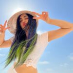 Adah Sharma Instagram - The sun is getting hotter every single day . In just a billion years the heat from the sun will be so intense that liquid water won’t exist on earth . Life on earth will be gone . Forever . Bacteria might be able to survive underground. So put your #sunkissed photos but also be know that bacteria is better than you #stayHumble and be nice and don’t bully people and if you are reading this you have access to the internet which some people aren’t privileged enough to have ! So be greatful 🐞❤️🤓 #100YearsOfAdahSharma #adahsharma The SUN
