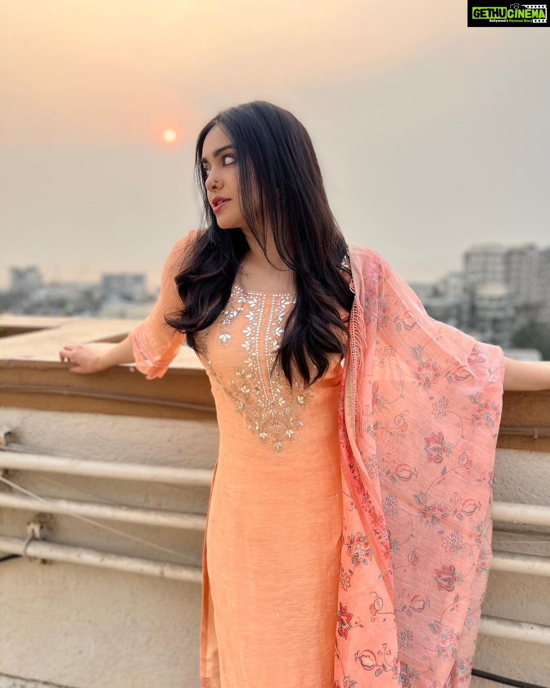 Adah Sharma Instagram - The first teacher was the student of who? 🤡🦍🦌🐞 Wearing @dimpleacharya_official 💆♀️ @snehal_uk #100YearsOfAdahSharma #adahsharma