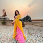 Adah Sharma Instagram - Iss look mein reel hojae? 🐘🐝🐿? 💆‍♀️ @snehal_uk 💃 @juhi.ali Wearing @anjanabohra_official @ #100YearsOfAdahSharma #adahsharma