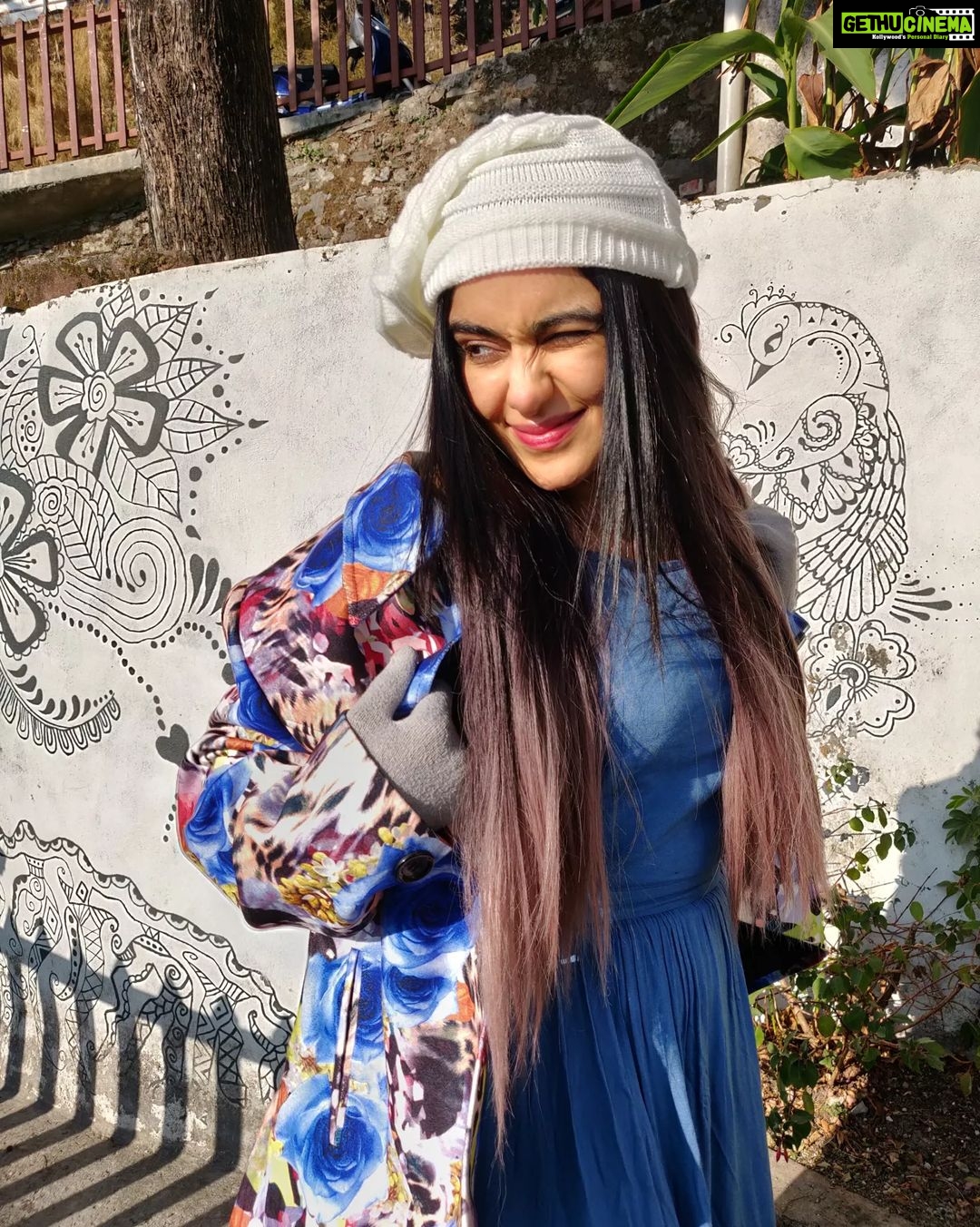 Adah Sharma Instagram - How many squares do you see?SWIPE and tell me who posed better ðĪŠðĶâĪïļ ð@juhi.ali ðââïļ @snehal_uk . . . #100YearsOfAdahSharma #adahsharma