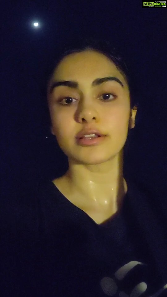 Adah Sharma Instagram - Over the moon that India is now ON THE MOON 😍 #Chandrayaan3 ❤️ 🌸Celebrating in my own way with the Chaand 🌸 @isro.in 🙏 Jai Hind 🇮🇳❤️