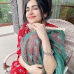 Adah Sharma Instagram - Guess the song I played and I’ll share the video 🐒👻 anddd guess where I am 🦅👻 @easemytrip comeonnnn use your psychic powers ! 👽💀👾 #100YearsOfAdahSharma #AdahSharmaxEaseMyTrip #flute #themountainsarecalling #themountainsandmeeee #thehillsarealivewiththesoundofmusicThisIsalreadtAnExiatingHashtag