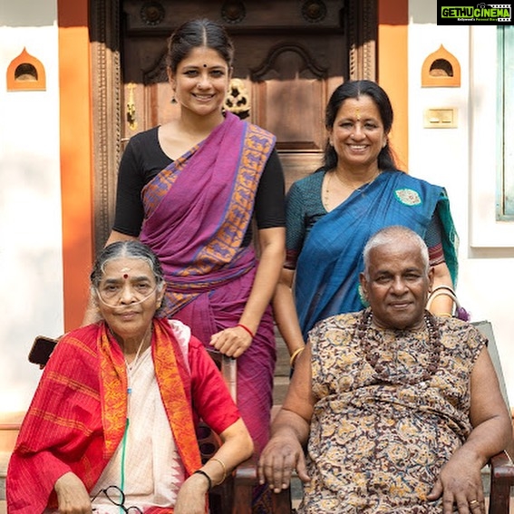 Aditi Balan Instagram - Forever grateful to these three people who I can call my guru. Thank you for everything. Happy teachers day!