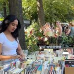 Aditi Chengappa Instagram – This is your reminder to visit the Boxhagener Flohmarkt while we still have sunny weather 😁 Do you like flea markets?! 
:
:
:
:
:
#berlin #thingstodoinberlin #visitberlin #berlincity #exploreberlin #berlinexplore #berlingram #expatsinberlin #indiansinberlin #internationalwomeninberlin #berlinlife #berlingirl #berlingirls #boxhagenerplatz Berlin, Germany