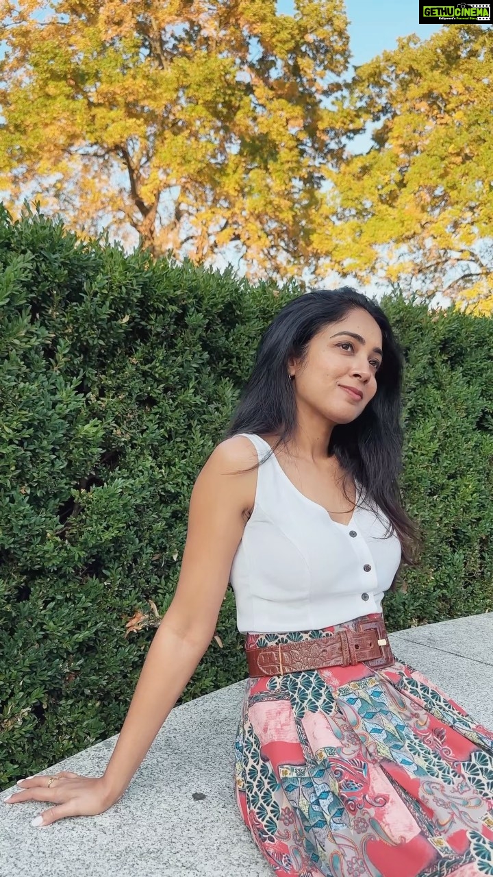Aditi Chengappa Instagram - SAVE this as a reminder to visit Alte Nationalgalerie, the Klimt-Stuck -Liebermann exhibit is incredible (that’s why i didn’t post spoilers here.) Enjoying the last few summer days with all my heart 🥰 : : : : #visitberlin #exploreberlin #museuminsel #berlincity #berlingram #sommer #berlingirls #indiansinberlin #berlincitylife #expatsinberlin #peaceful #calm #sommer2023 #klimt #monet #altenationalgalerie #hackeschermarkt Berlin, Germany