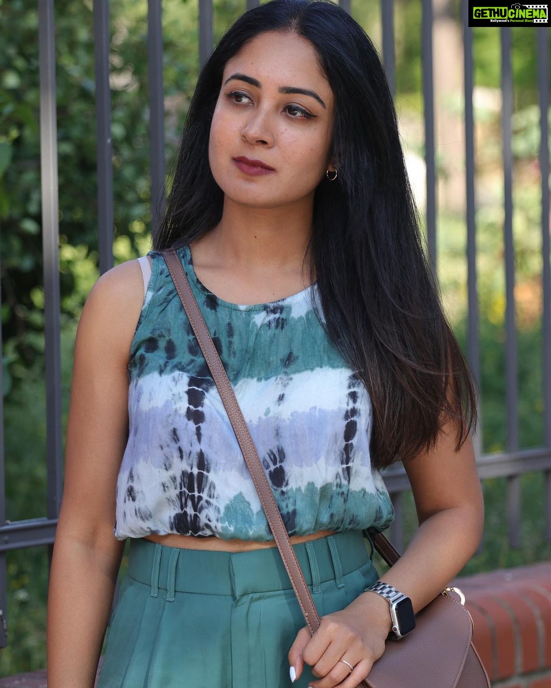 Aditi Chengappa Instagram - “It’s not you, it’s me,” the line no one wants to hear, but it actually does make sense, and this is why: Remember this the next time you feel hurt: people can only trust you, value you, respect you, or love you as much as they do themselves 🤷🏻♀️ Leave a 🙌 if you understand and accept this 🤍 . . . #selfcare #selfcarethreads #selfcaresaturday #pinterestaesthetic #thatgirl #thatgirlaesthetic #wellness #wellnesscoach #wellnessjourney #wellbeing #loveyourself #portaits #indiansingermany #indiangirl #berlingirl #berlincity #sommer #canonphotography Berlin, Germany