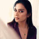 Aditi Ravi Instagram - The most alluring thing a woman can have is confidence ! 📸 @shafishakkeer 🫂 💁🏻‍♀️ @shantikrishna 🫂 💄 @neethu_makeupartist 🫂 👕 @byhand.in 🫂 🥰 @pradeepnairs 🫂 #new #post #instagram #instagood #me