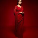 Aditi Ravi Instagram – ❤️❤️❤️

Mua @jo_makeup_artist ❤️
Costume @prakrithi_by_ramya
Drapping @drapist_daira
Earrings @alameen_fashion_jewels
Studio @maxxocreative
nail @nails_by_rakhi 
Assist @lumos.trouvailles
Post production @brosincproductions
#red #saree #instagram #indianwear