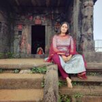 Aditi Ravi Instagram – ✨

📸 @raakz.ashraa 
#saravanjapeedam #🙏 Kodachadri