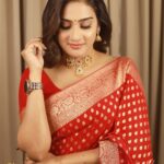 Aditi Ravi Instagram - ❤️❤️❤️ MUA @vijilsmakeover Styling @shantikrishna Saree @swayamvarasilksindia Jewellry @adorebypriyanka Photography @sajeesh_blackstone Thanks to @pradeepnairs #red #sareelover #instagram