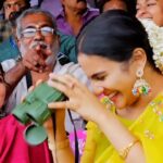 Aditi Ravi Instagram - Live in the moment 🦜 #reels #reelsinstagram #vallamkali #kerala