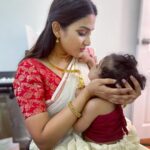 Aditi Ravi Instagram – there is no starting trouble in mingling with babies 👶 ~ me
@hannah_mariyam21 😘

1: 📸 @albert_will.i.am 
2: 📸 @anu.mohan.k 

#babies #comfortable #zone #instagram