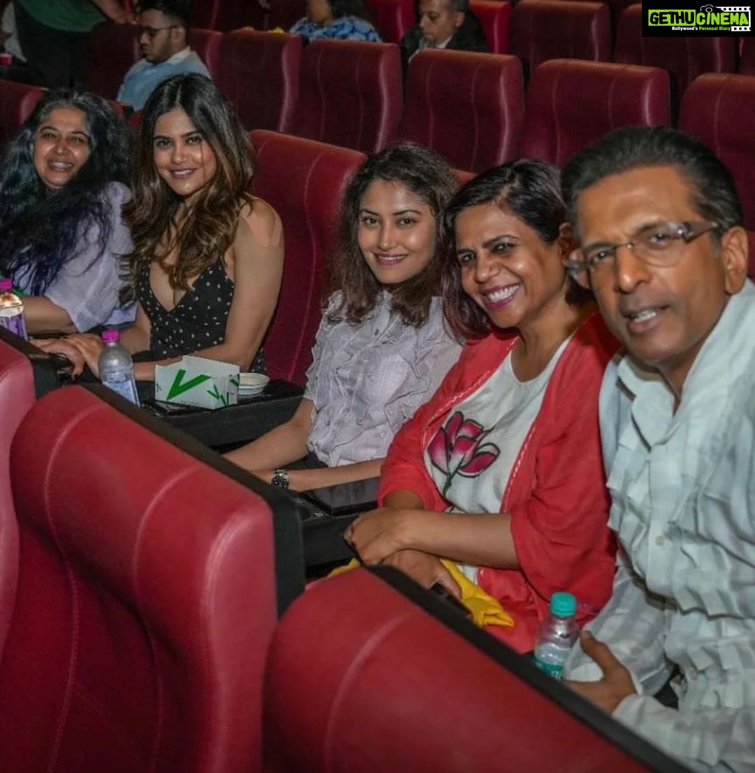 Aditi Sudhir Pohankar Instagram - Thank you @reliance.entertainment @pvrcinemas_official for this amazing amazing film #thefablemans It took me back to so many memories that one goes through in this process of becoming an artist, a creator and an audience. Thank you @chhitra_subramaniam for this 🤗♥️ @anjalibhushan @tiwarianuradha @niveditapohankar