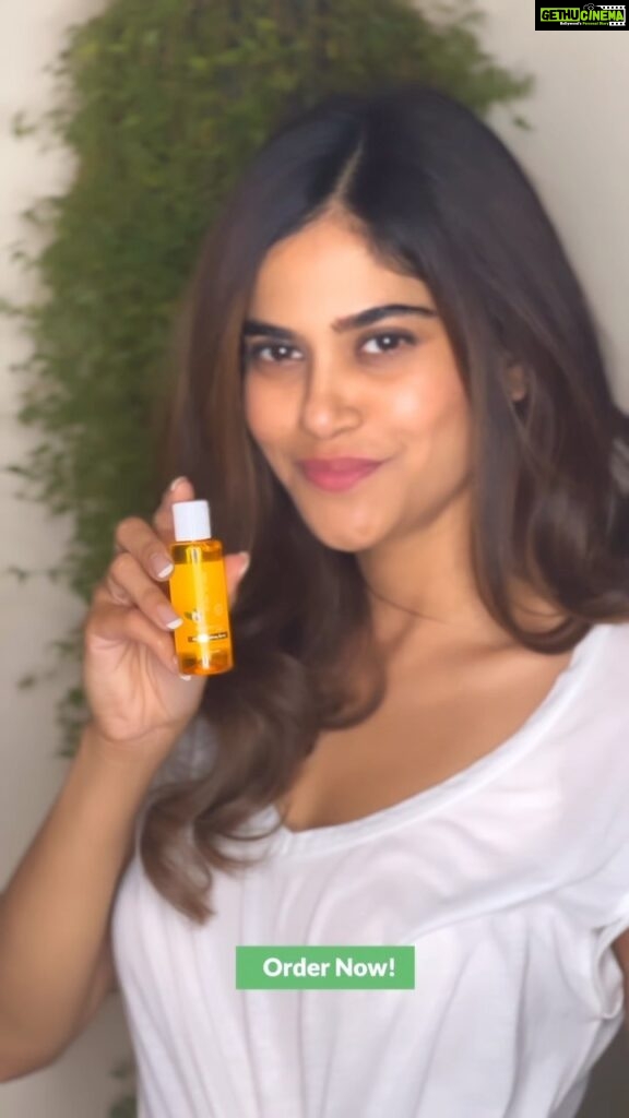 Aditi Sudhir Pohankar Instagram - Professionally Smooth & Frizz Free Hair with the #biolagesmoothproof range💛 Buy any hair care regime worth Rs 599 and get 10% off and a 30ml travel size serum free only on @mynykaa today! . These products are vegan, cruelty free and enriched with camellia flower and used by hairstylists in salons! 💚Shampoo for frizzy hair cleanses and controls frizz for manageability and smoothness..! 💚Conditioner detangles and de-frizzes hair while providing static control..! 💚Serum is enriched with Avocado and Grapeseed oil which helps get frizz free hair instantly! . I loved how the SmoothProof range made my hair feel so smooth, manageable and frizz free! . #AD #NatureInspiredProfessionalCare #biolagepartner #biolage #biolageindia #matrixopticare #matrixindia #all #allseasonfrizzcontrol . . . @biolage @matrixindia_lnc