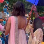 Aditi Sudhir Pohankar Instagram - Govinda aala re aala ! What fun it was after such a long time, thank you @adityathackeray for inviting me for this dhamakedar Dahi handi ! . . #janamashtmi #adityathackeray #rains #happy