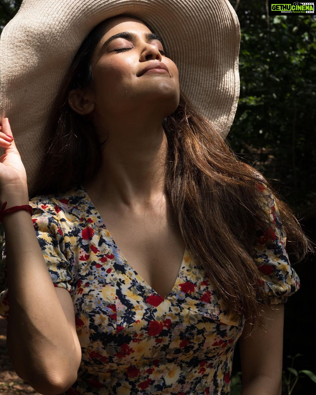 Aditi Sudhir Pohankar Instagram - She was everything real in the world of make - believe. . . . . . . 📸 @viplove_abhyankar SM @maverick.idea . . . . . . . #aaditipohankar #she #goa #travel #travelphotography #pic #photography #photo #photooftheday #instagood #instagram #insta #instafashion #instamood #floral #dress