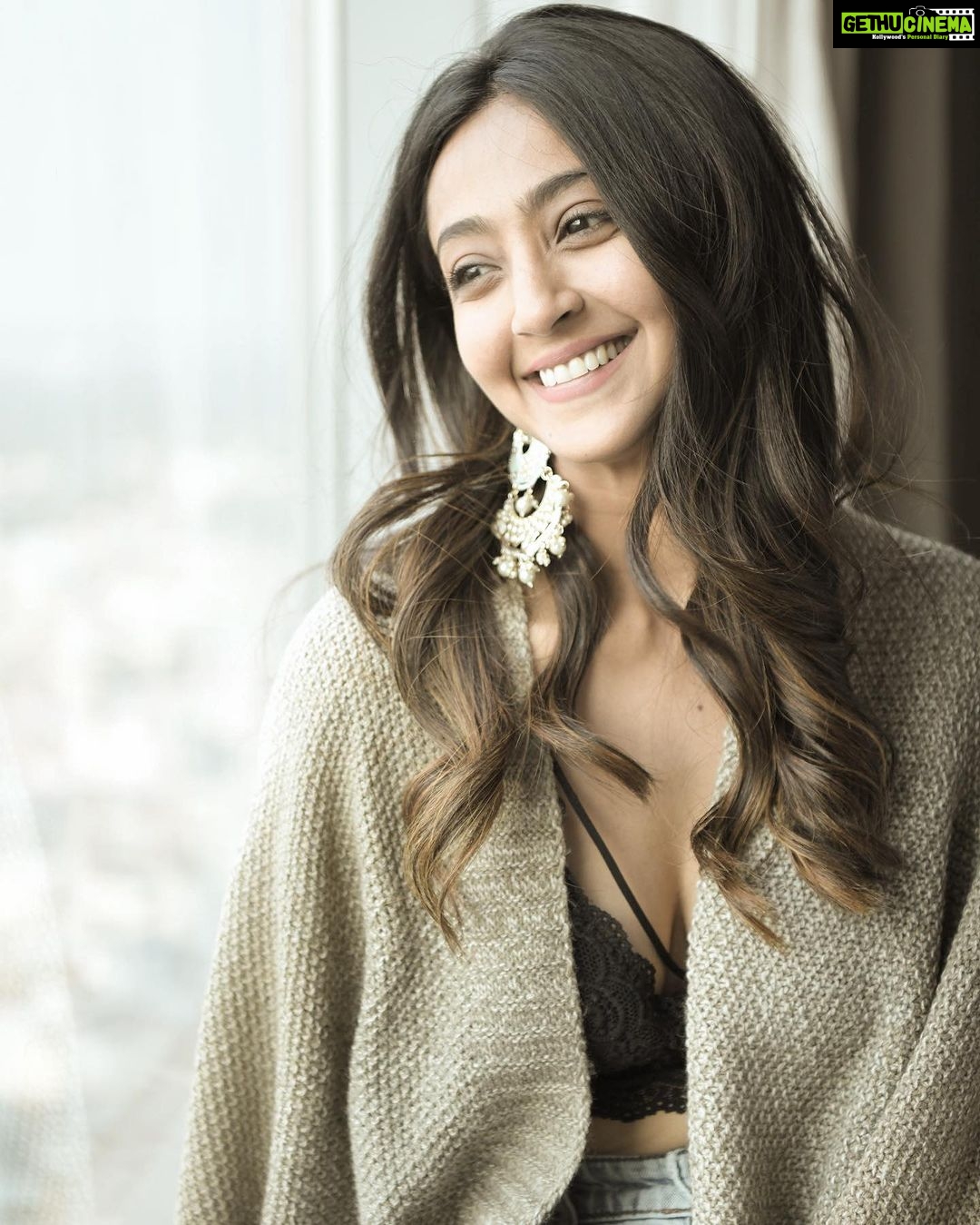 Aindrita Ray Instagram - Just copied someone’s post! Any guesses??🤭 ( hint : she’s frm kfi)