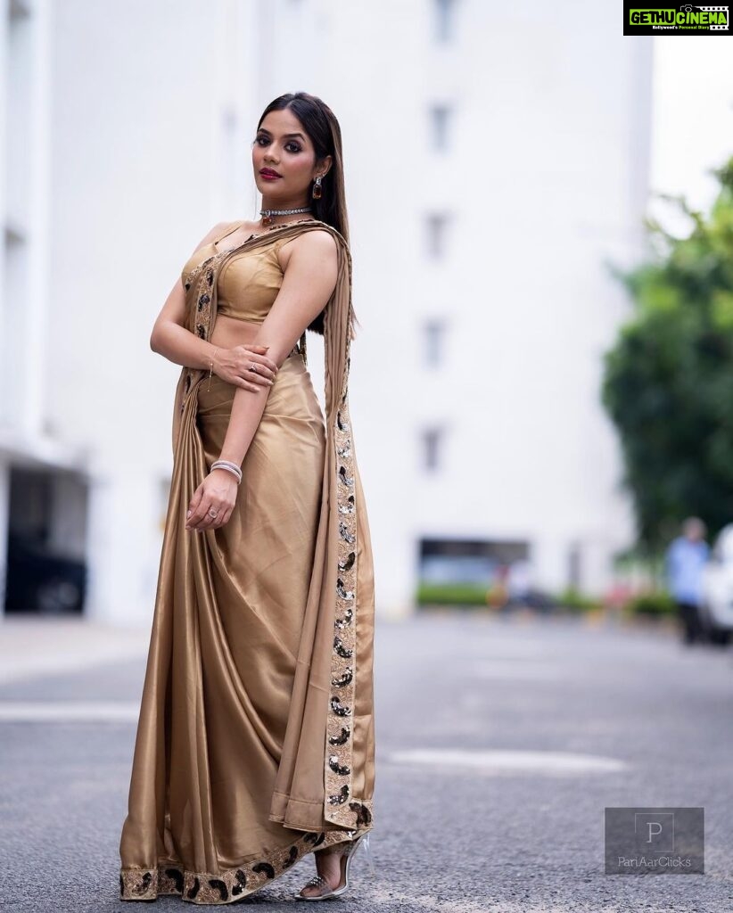 Aishwarya Dutta Instagram - 📽️📽️📽️📽️📽️ Make over - @lakshana_priya_mua Wearing- @lakshana_designer_studio On camera- @pariaarclicks Jewellery- @rimliboutique