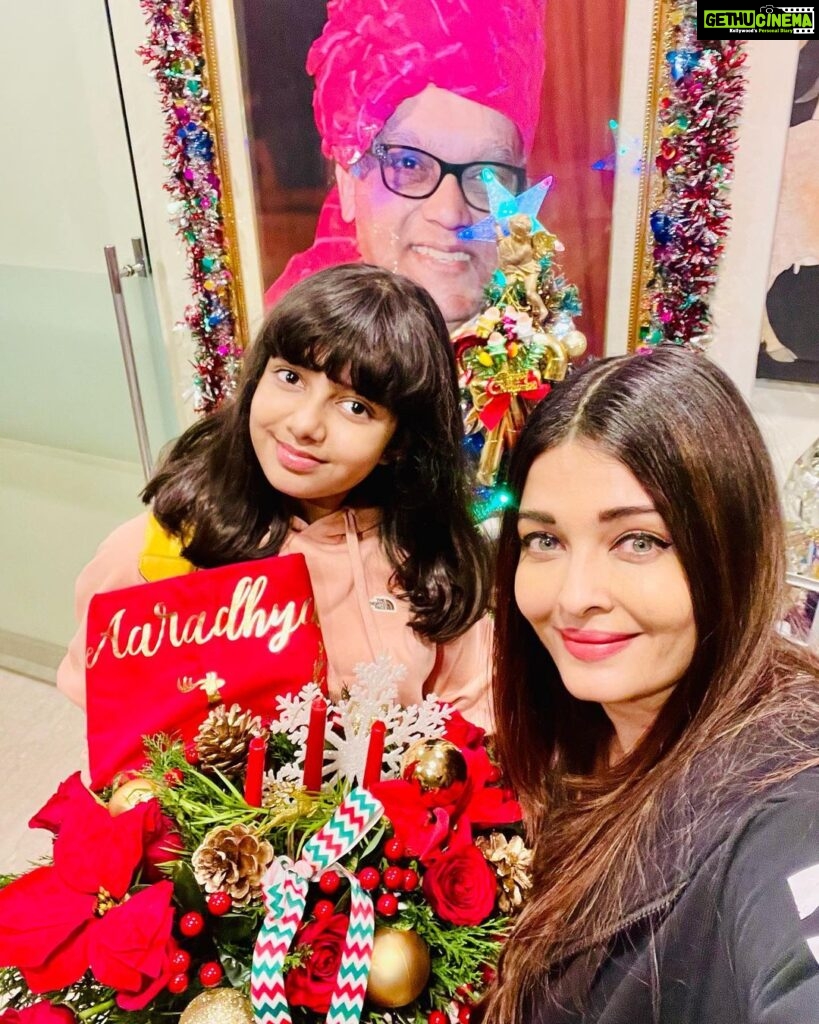 Aishwarya Rai Instagram - ✨🥰❤Merry Christmas🎄🌟🎊and much love, peace, good health and happiness❣💝💖🌈God Bless🧿💕✨