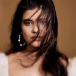Aishwarya Rajesh Instagram - Breezy freezy cheesy ❤️ Makeup @ananthmakeup Styling @soigne_official_ Hair @loki_makeupartist Studio @arangaa.space Outfit @label_natalia_livingston Photography @murlee_photography