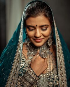 Aishwarya Rajesh Instagram - Soul full of Sunshine ❤️ 
Photography @murlee_photography 
Makeup @ananthmakeup 
Styling @soigne_official_ 
Wearing @rajarani_couture 
Jewelry @anthajewels 
Hair @loki_makeupartist 
Studio @arangaa.space