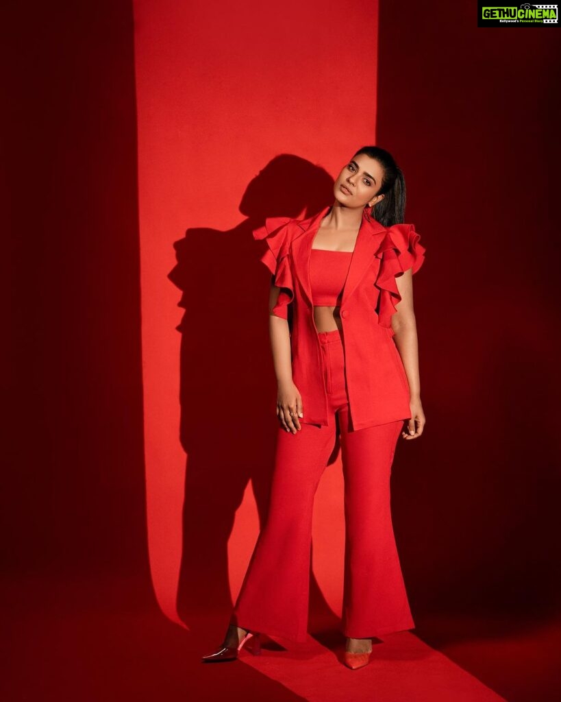 Aishwarya Rajesh Instagram - When in doubt , Wear Red ❤ Photography @murlee_photography Styling @soigne_official_ Outfit @papzclothing Makeup @ananthmakeup Hairstyle @loki_makeupartist Studio @arangaa.space