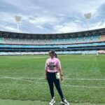 Aishwarya Rajesh Instagram - What a massive stadium #MCG #Mcg 😍 Melbourne Cricket Ground (MCG)