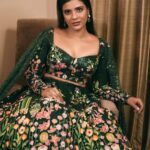 Aishwarya Rajesh Instagram - It’s not abt d dress you wear , but it’s abt the life you lead in the dress ❤️ Wearing @suresh.menon Photography @airy_photography Makeup and hairstyle @danam_mua