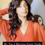 Aishwarya Sakhuja Instagram - I love experimenting with super foods and have shortlisted my top 3... I consume them like this Amla: I juice it out or eat it raw Methi dana: soak one tbsp of methi dana seeds overnight in one glass of water. Have it first thing in the morning as soon as you wake up without brushing your teeth. Chia seeds: Soak one tbsp of chia seeds in a tall glass of water overnight and consume the seeds along with the water. BENEFITS: - Amla can be eaten on an empty stomach. It has powerful antioxidant properties, is rich in Vitamin C and fibre and has high moisture content. This helps in the detoxification of the liver and kidneys and helps relieve constipation. - Consuming chia seeds with water in the morning helps in giving your digestive system a boost and improves bowel movement. Healthy digestion is a prerequisite to weight loss. The best time to eat chia seeds is when you wake up. Consumption of chia seeds aids in a feeling of fullness and thus a reduced calorie intake. - Fenugreek seeds/Methi Dana as a natural antacid aids in digestion. People who suffer from digestive issues such as acidity, bloating, and gas can relieve their symptoms by drinking fenugreek seed water on an empty stomach. . . . . Disclaimer: I’m not a doctor and I’m here sharing my personal experience. Every body is different and these tips have worked for me. . . #morningshots #healthyfood #amla #chiaseeds #methidana #tips #tricks #advices #suggestion #reelsinstagram #reelkarofeelkaro #reelitfeelit #aishwaryasakhuja
