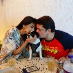Aishwarya Sakhuja Instagram - Hum Do Humara Floki #familytime #shichi #dogslover #doglover #dogstagram #dogsofinstagram #aishwaryasakhuja #rohitnag #lafamilia Little Door
