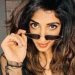 Aishwarya Sakhuja Instagram - Imma watchin' Ya! . . #mondayvibes #fyp #fashiongram #instagood #instamood #aishwaryasakhuja
