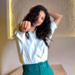 Aishwarya Sakhuja Instagram - Keeping others happy is easier, keeping yourself happy is the challenge! . . 📍: @shifuku.india . . #wednesdaywisdom #fashiongram #goodtimes #goodvibes #instafashion #aishwaryasakhuja