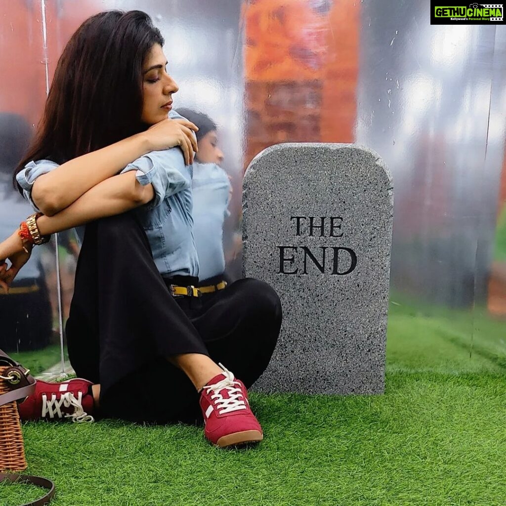 Aishwarya Sakhuja Instagram - No one tends to even faintly think about how 'THE END' would be. We always think only about how 'THE START' would be. It's a human tendency, ain't it... . . #theend #endings #beginnings #weekendvibes #aishwaryasakhuja