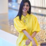 Aishwarya Sakhuja Instagram - 🌻 . . #yellow #sunshine #tuesdayvibes #goodvibes #fashiongram #aishwaryasakhuja