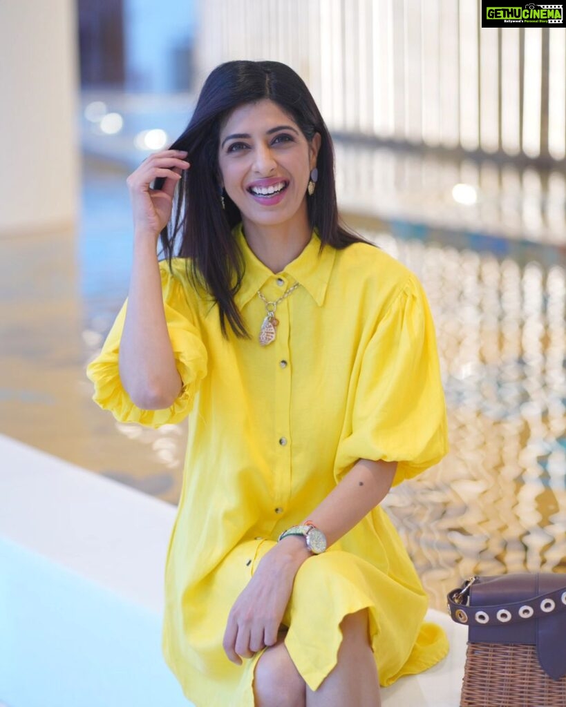 Aishwarya Sakhuja Instagram - 🌻 . . #yellow #sunshine #tuesdayvibes #goodvibes #fashiongram #aishwaryasakhuja
