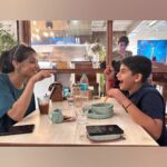 Aishwarya Sakhuja Instagram - And amidst the chaotic life, this gives me peace & happiness 🩵🤍 . . #weekendvibes #saturdaymood #familytime #goodtimes #goodvibes #aishwaryasakhuja
