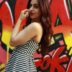 Aksha Pardasany Instagram - The awkward hands poser 🙋🏻‍♀️ Hi Instagram! It’s been a while 🤗