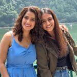 Aksha Pardasany Instagram - Warning: Excessive levels of beauty and sassiness ahead 🫶🏻🫶🏻🫶🏻😅😄🔥🔥❤️❤️