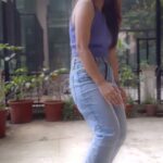 Aksha Pardasany Instagram - Oh Shah Rukh Khan, thank you for giving me another song to dance to! Main taa chaleya!! #dance #bollywood #bollywoodsongs #chaleya #shahrukhkhan #jawan #akshapardasany #srk #chaleyahookstep