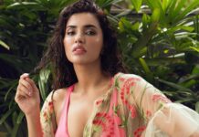 Akshara Gowda Instagram - Princess era is gone …. Bring in the #BARBIE 💖💕 Shot by @prachuprashanth Outfits and styling by @chaitanyarao_official Makeup by @reenapaiva Hair by @venki_hairstylist Nails by @borabaythesalon Location courtesy @crowneplazachn Special thank you to the team @_ayusheesays @projjwalghosh #aksharagowda #stylishtamilachi #aksharagowdabikki #stylishtamizhachi #chennai #barbie #barbiedoll #barbiestyle #barbiemovie Crowne Plaza Chennai Adyar Park