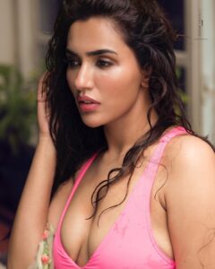 Akshara Gowda Instagram - In the art of conquering, mastered the balance between elegance and resilience.

Shot by @prachuprashanth

Outfits and styling by @chaitanyarao_official 

Makeup by @reenapaiva 
Hair by @venki_hairstylist

Nails by @borabaythesalon

Location courtesy @crowneplazachn 
Special thank you to the team @_ayusheesays @projjwalghosh

 #aksharagowda #stylishtamilachi #aksharagowdabikki #stylishtamizhachi 
#chennai #barbie #barbiedoll #barbiestyle #barbiemovie