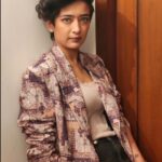 Akshara Haasan Instagram – I know late post. But thank you team Kolai for a lovely premier and movie. 

OUTFIT @suresh.menon
HMU @prakatwork