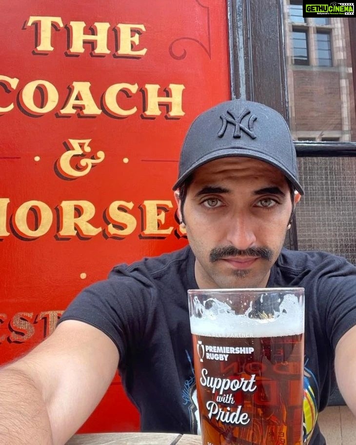 Akshay Oberoi Instagram - Unexpected adventures in London! ✈ While my connecting flight got cancelled, I made the most of it by exploring the city. Walked 12 miles, visited the iconic Old Vic Theatre where my idols have graced the stage, and even enjoyed a pint at the legendary bar where Peter O'Toole used to unwind. 🎭🍻 Sometimes, detours lead to the best memories!😄 #AkshaysTravelDiaries #LondonAdventures #TheatreLover #London