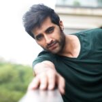 Akshay Oberoi Instagram - Balcony brooding #Monday #MondayMood