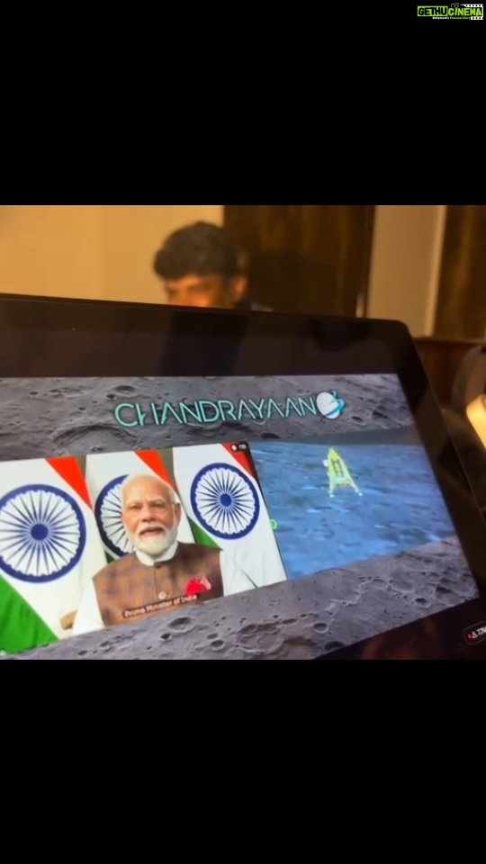 Akshay Oberoi Instagram - What a moment!! 🫡 Congratulations ISRO 🇮🇳 #Chandrayaan3 #ISRO #IndiaOnTheMoon #ProudMoment